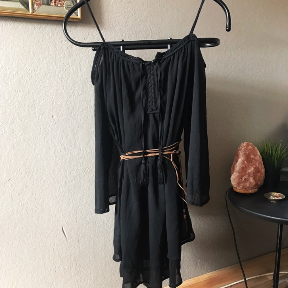 Shoulder-less Dress